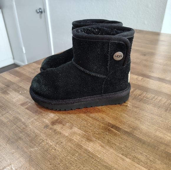 UGG Jona Boot Girls Size 9 Ankle Boots Black Winter Suede Solid - Picture 4 of 7